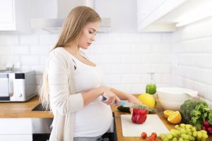 7 Fruits Not Good For Pregnant Women to Eat